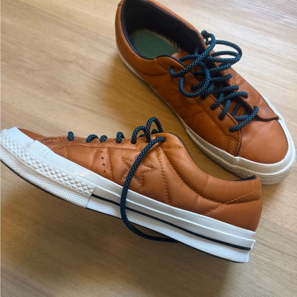 Converse Bronze Colored Sneakers - Picture 2 of 4